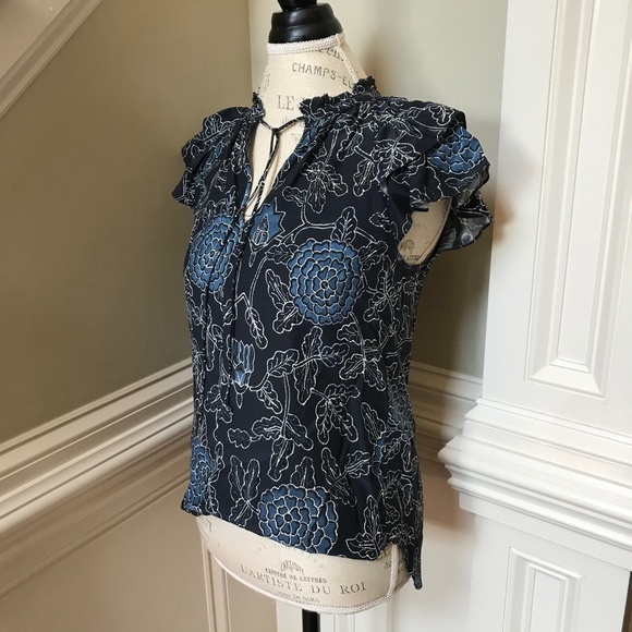 Charlotte Brody Top Shirt Womens XS Black Blue Flutter Sleeve Floral Print Silk - Picture 7 of 12
